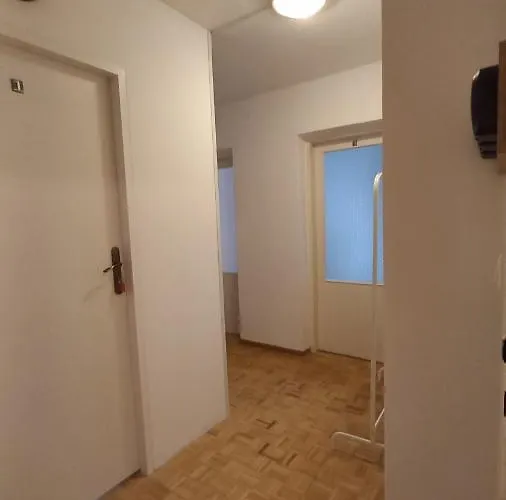 Ivory House Apartment *